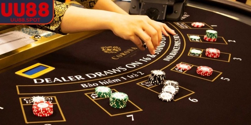 Cơ chế trả thưởng dựa trên kết quả so sánh